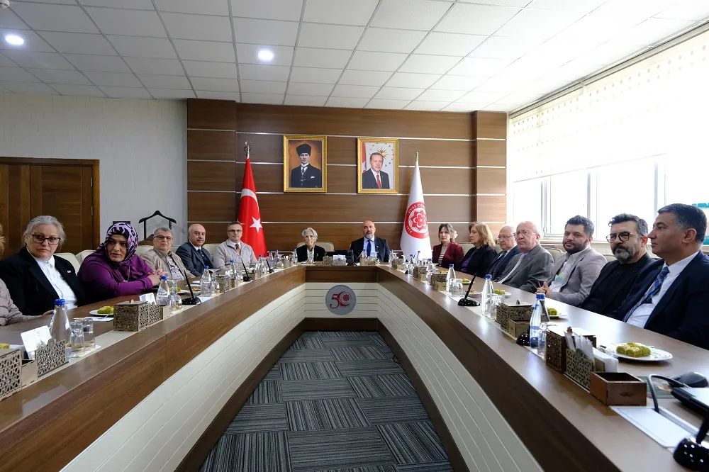 Üçer’den anlamlı bağış
