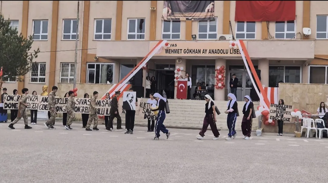 Gençlik Ata’sının izinde!