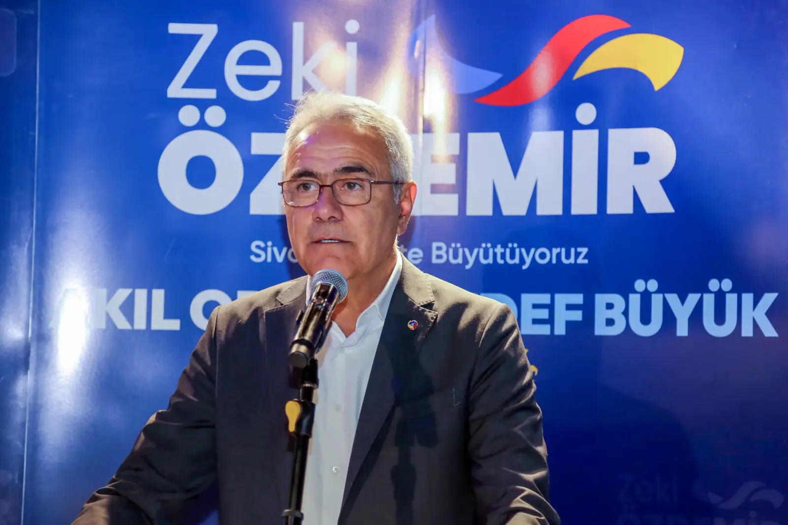 Özdemir, “birlikte büyüyeceğiz”