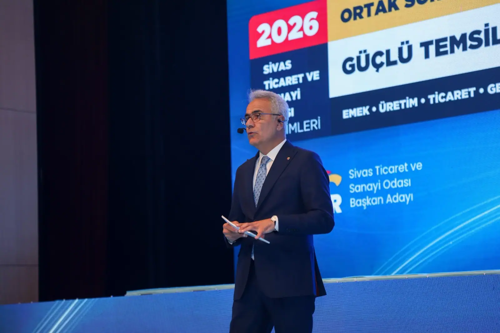 Zeki özdemir yeni dönem projelerini ve meclis üyesi adaylarını tanıttı