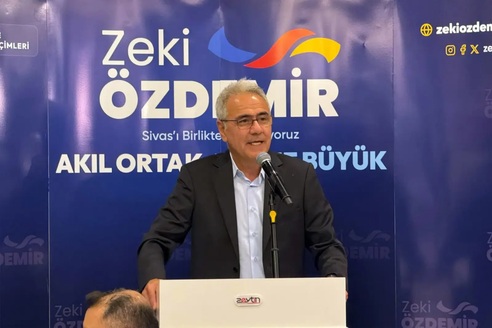 Özdemir, “biz de az laf çok iş”