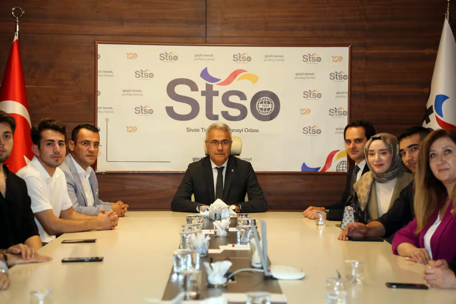 Stso, yeni nesil akademisi ilk mezunlarını verdi.